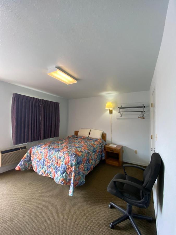 Regency Inn 코만셰 외부 사진